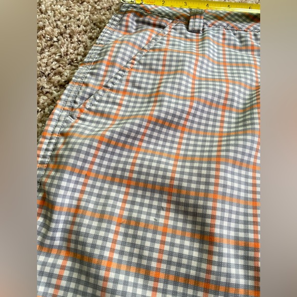 Puma DryCell Men’s Shorts Size 28 Plaid Gray Orange. 4 pockets. Golf or casual. - Picture 10 of 10